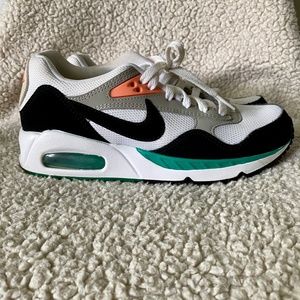 NEW nike air sneakers